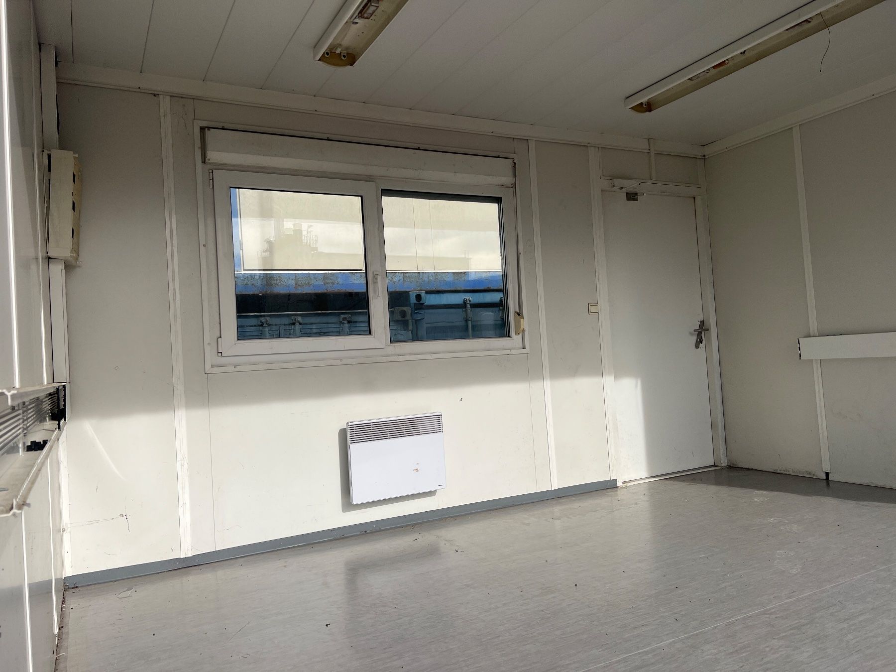 Baucontainer: Baubüro Containeranlage 3 Elemente 45m2! – Gebraucht aus Egg b. Zürich von SwissTradingAgency 2