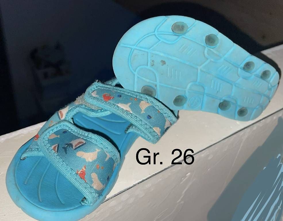 Scarpe per ragazzi: Badeschuhe Gr. 26 – Usato da Hergiswil LU venduto da LaPiroque