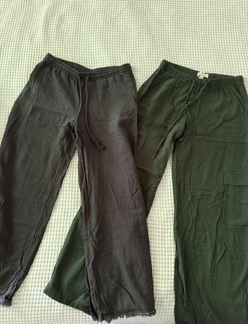 Lotti di vestiti: Lot pantalon d’été – Usato da Monthey venduto da sen_6ckr