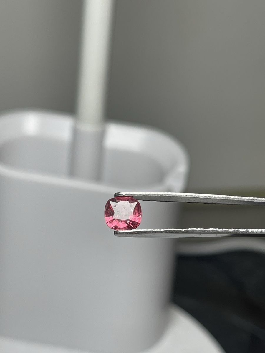Pietre preziose: Pink Spinel Gemstone, cushion cut, 1.05 – Usato da Luzern venduto da RR_Gems 1