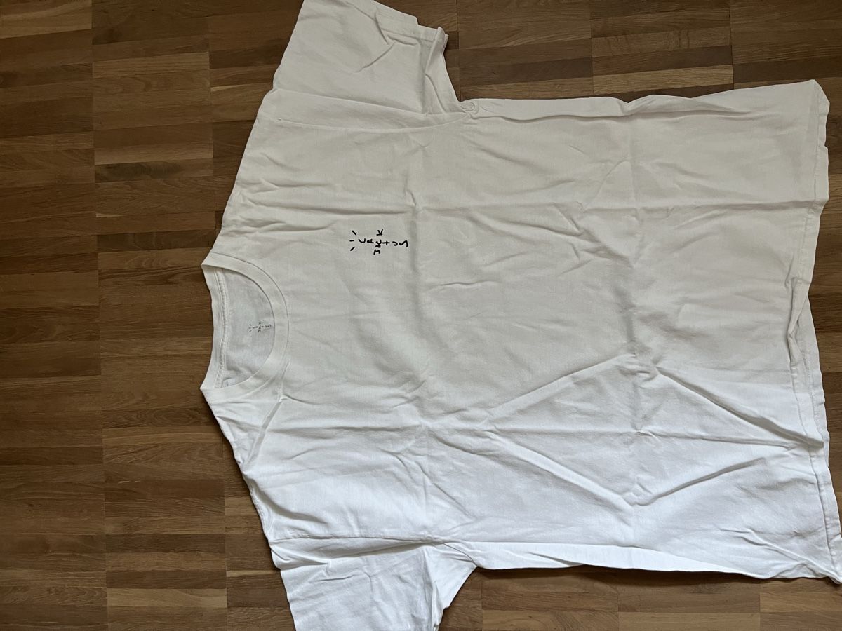 T-shirt: Travis Scott Cactus Jack T Shirt – Usato da Zuerich venduto da ale_qxr2