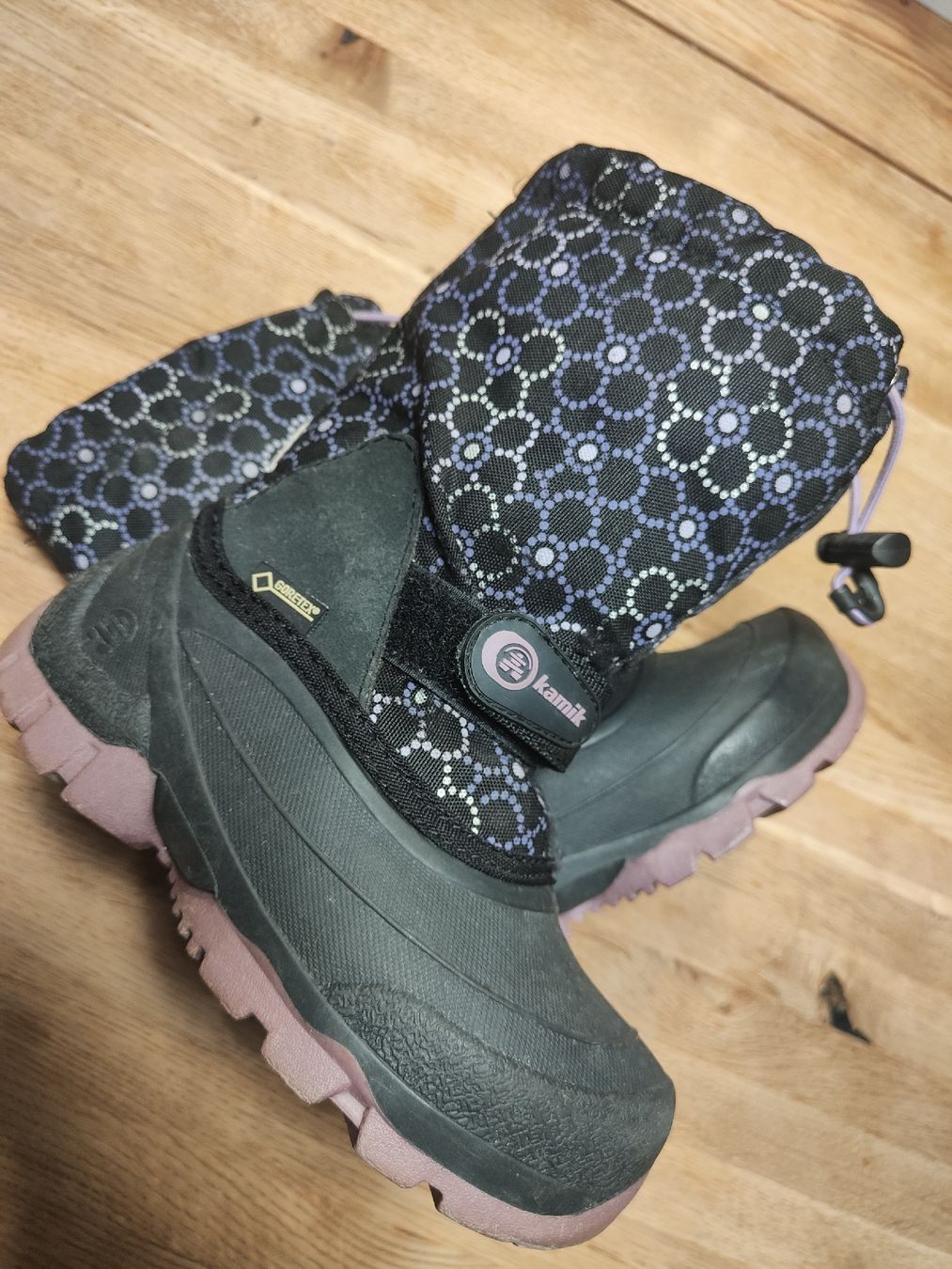 Kamik Scarpe per ragazze: Kamik Winterstiefel, Grösse 30 – Usato da Effretikon venduto da jeb_l9k5