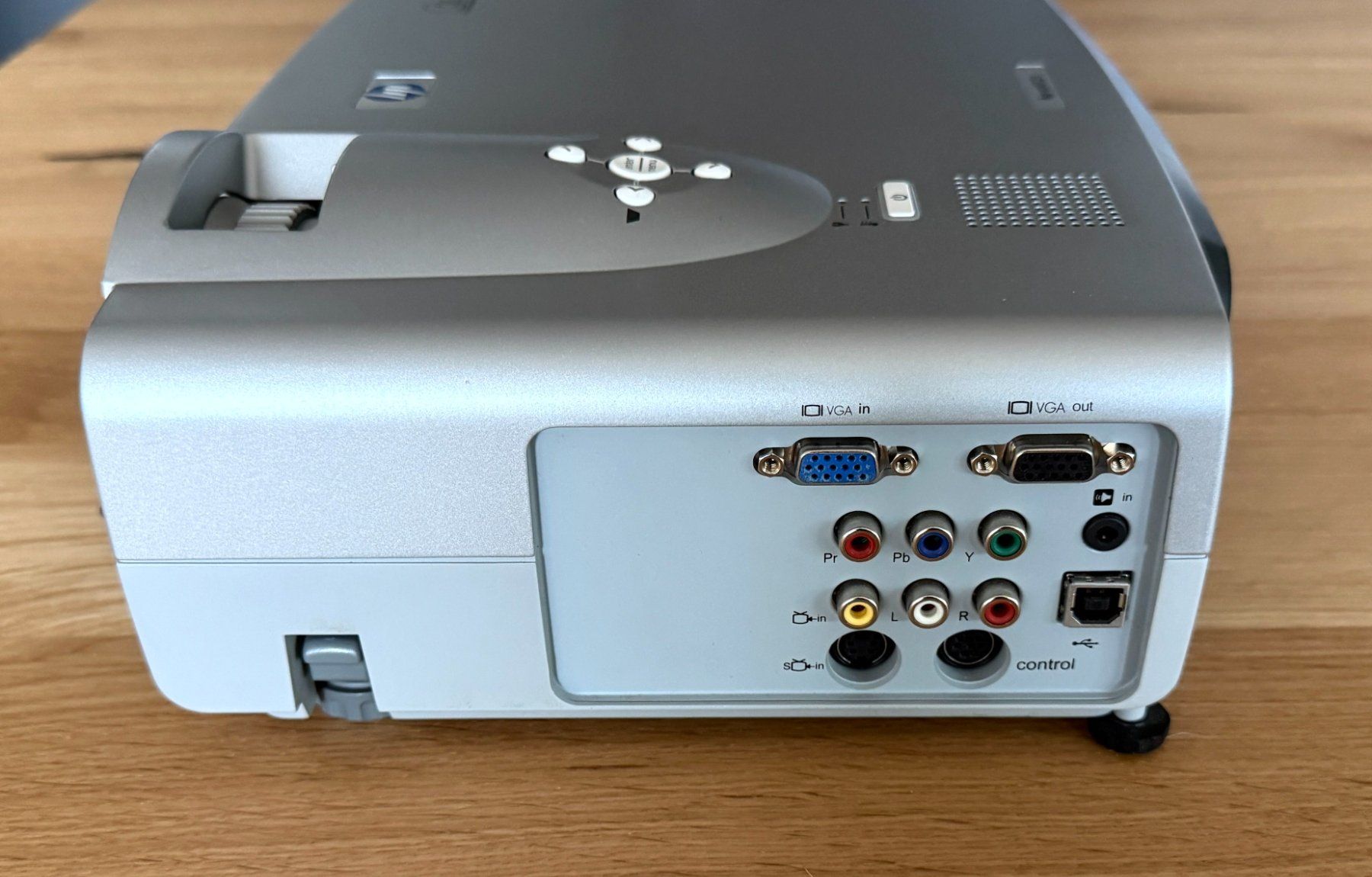 Hewlett Packard Videoprojektoren: HP Beamer vp6121 – Gebraucht aus Würenlos von TASK-NEON 1