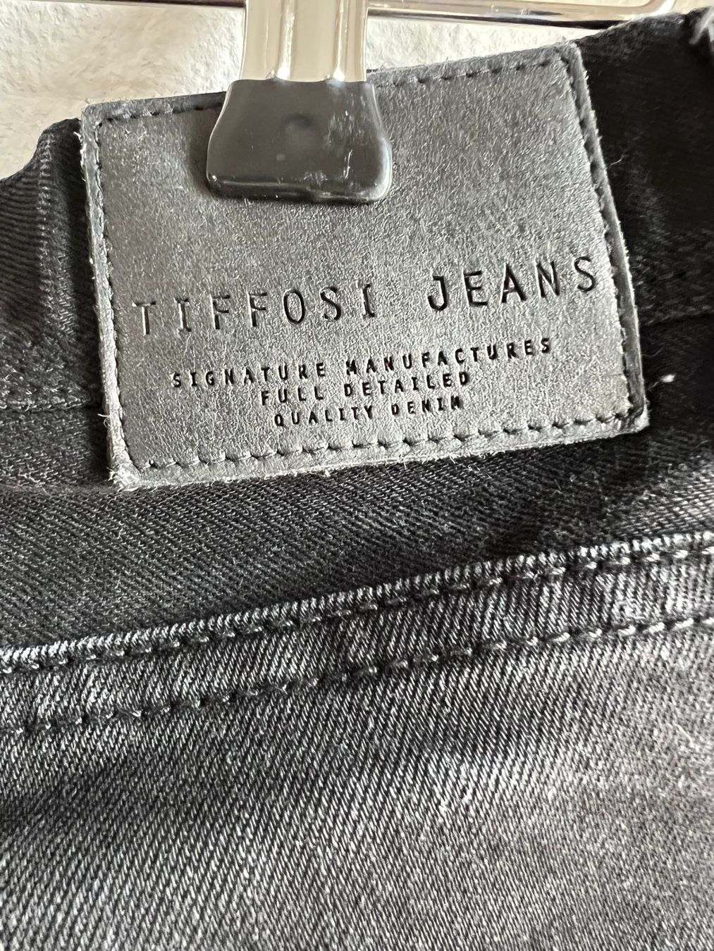 Jeans: Tiffosi Jeans schwarz – Gebraucht aus Lupfig von Pluribus 3