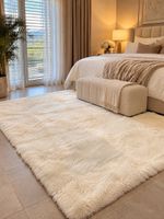 Hochflor Teppich weiss flauschig rutschfest neuwertig