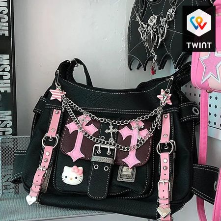 Sac messager rétro gothique punk Hello Kitty