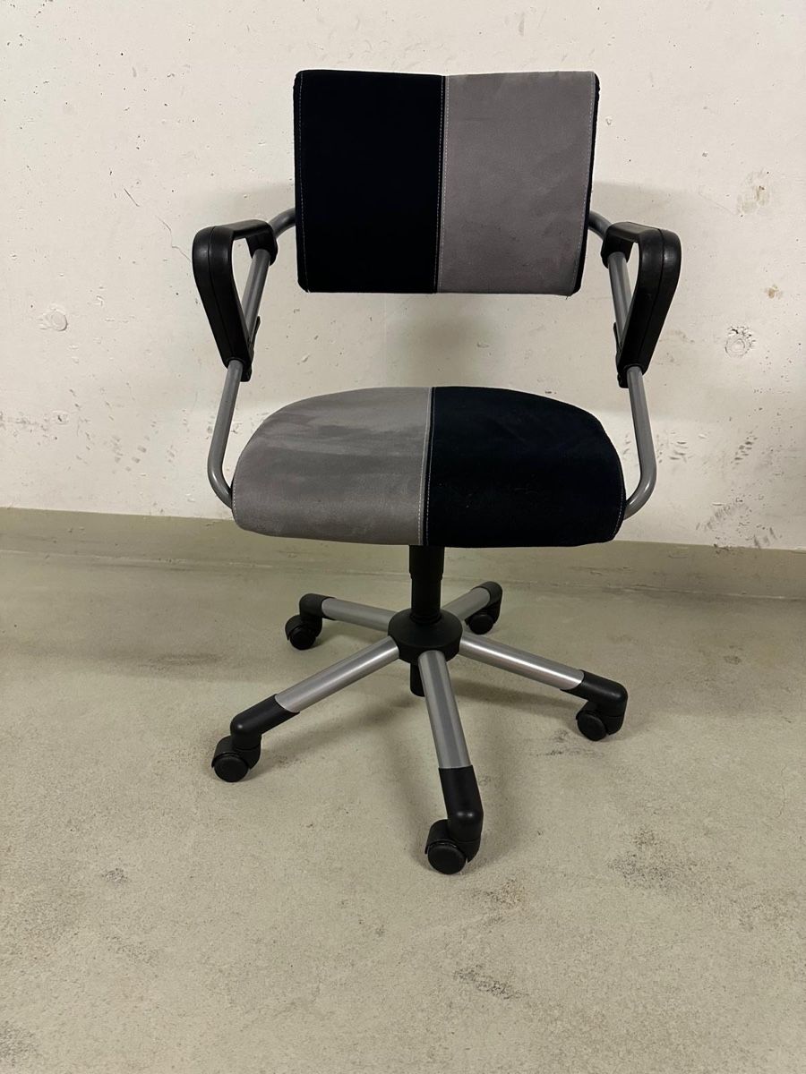 Pfister Chaises: Pfister Kinderbürostuhl  – D'occasion à Frauenfeld par 1PegPeg1