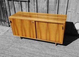 Florence Knoll Sideboard Nussbaum