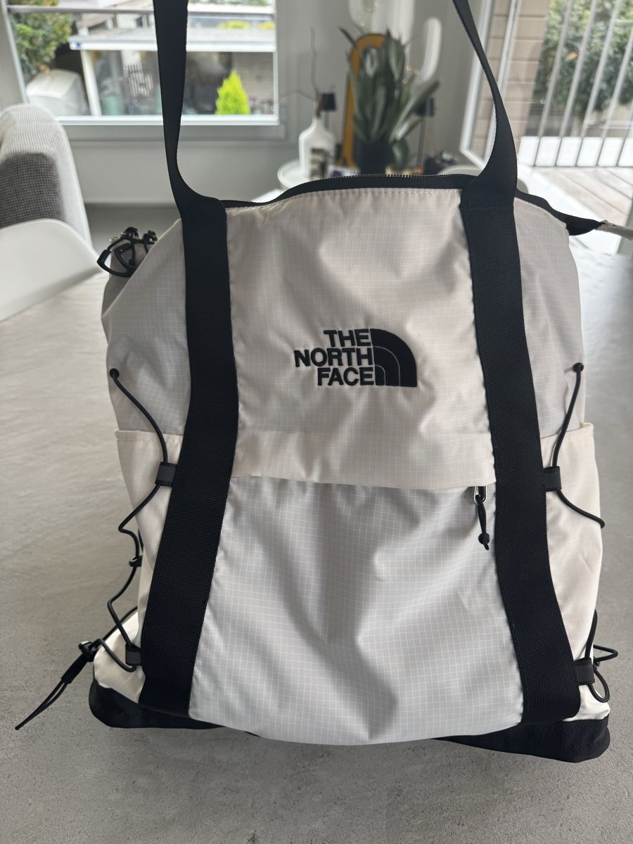 North Face Zaini: The North Face sac unisex -22L. – Usato da La Sarraz venduto da Marina213 5