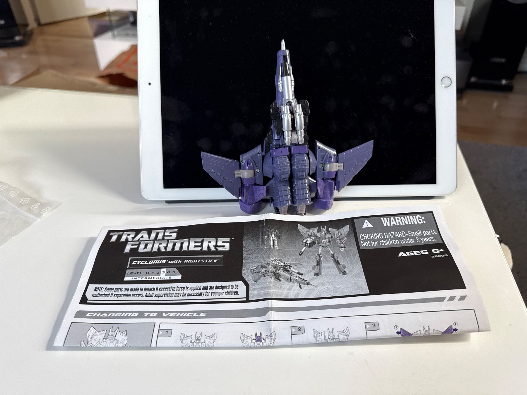 Hasbro Statuette: Transformer Cyclonus Hasbro – Usato da Allschwil venduto da meeresperle