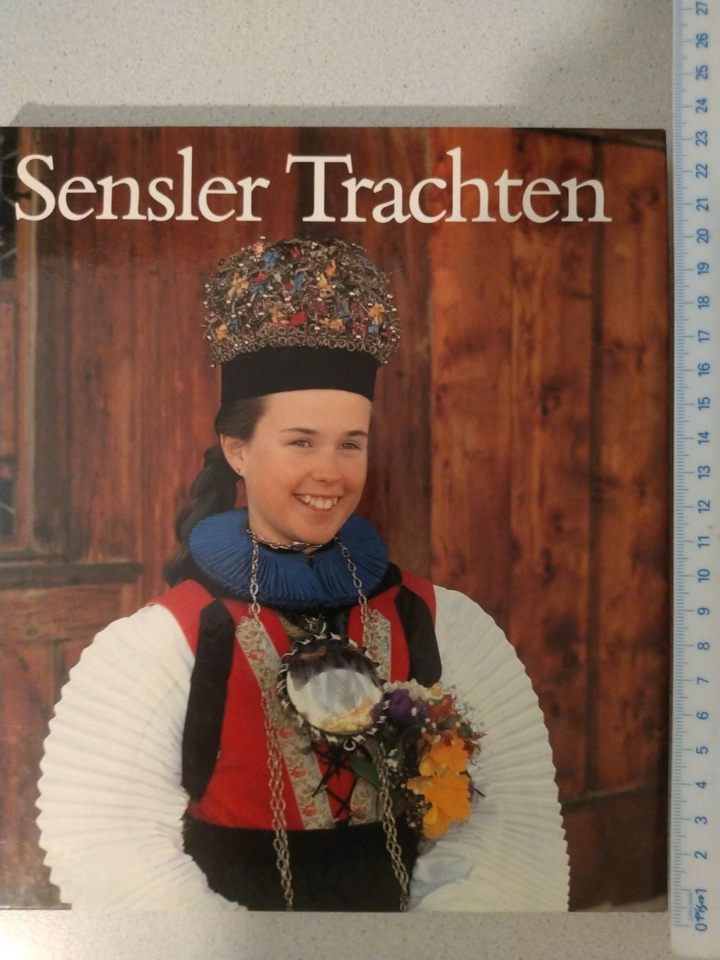 Bücher: Moritz Boschung: Sensler Trachten – Neu (gemäss Beschreibung) aus Sissach von Heimat_Buch 1