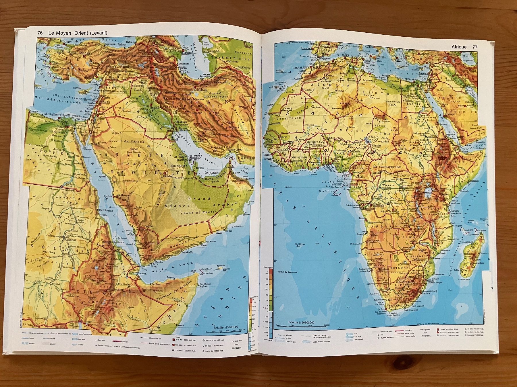 Livres: Atlas géographique – D'occasion à Meyrin par Julien333 3