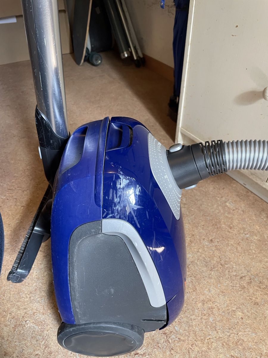 Electrolux Aspirapolveri & Accessori: Electrolux Ultrasilencer Staubsauger – Difettoso da Winterthur venduto da u22 4