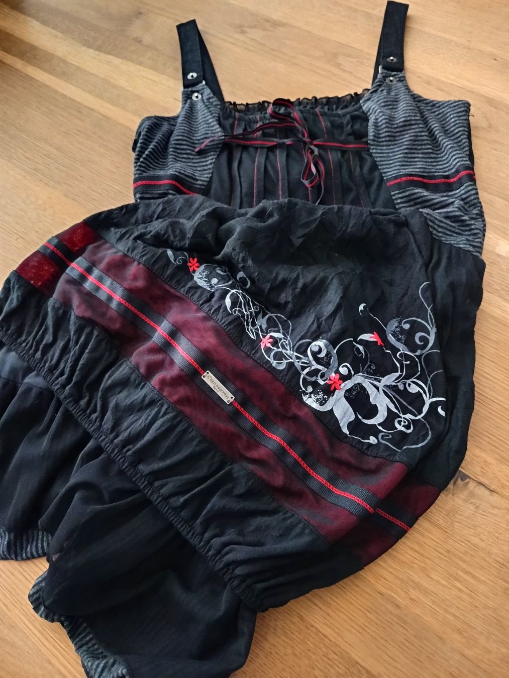 Vestiti: Kleid – Usato da Embrach venduto da Baronessa76 1