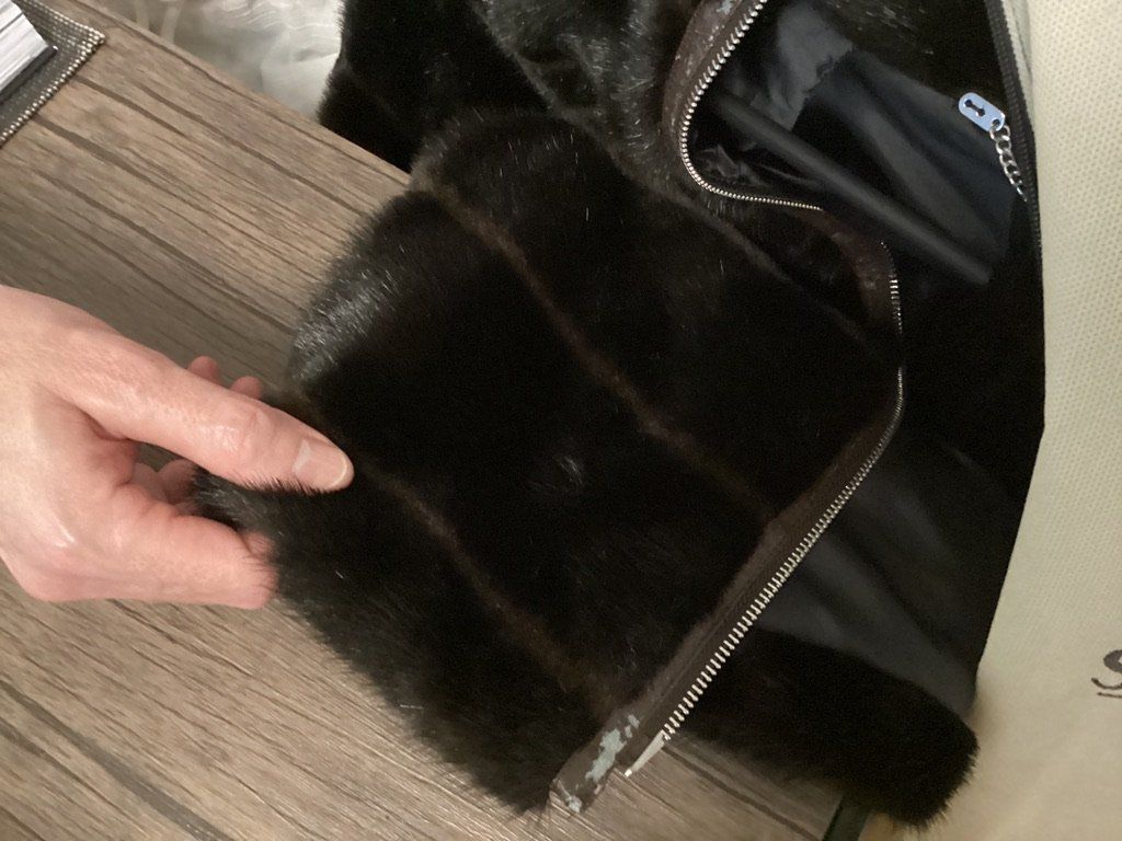 Madeleine Jacken: MADELEINE - FAUX FELLJACKE ! – Neu und originalverpackt aus Nänikon von rmw24 5