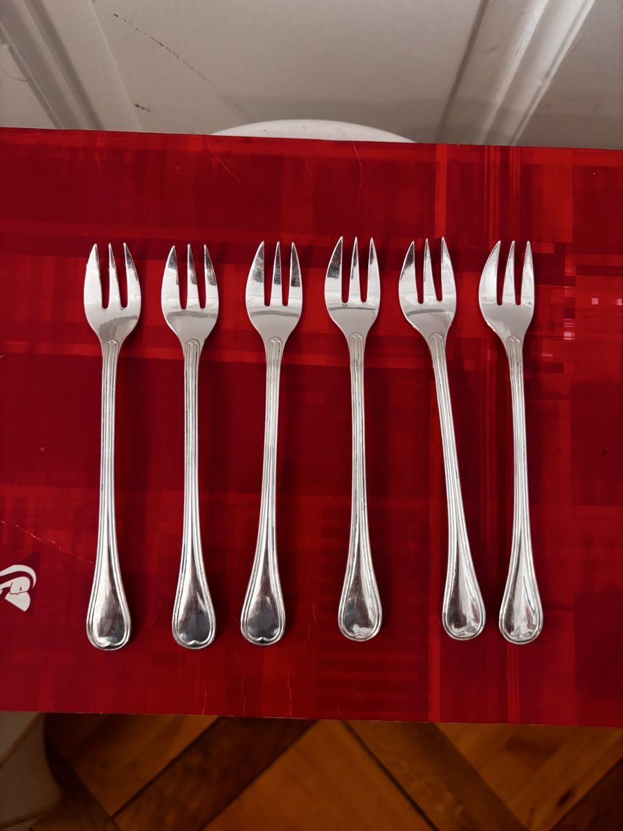 Christofle Forchette: Six fourchettes à désert Christofle  – Usato da Genève venduto da ati_tj8f