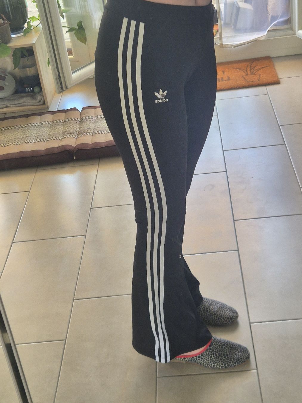 Adidas Leggings: Adidas Leggings Schlag Hose  – Gebraucht aus ebikon von tho_52xf 3