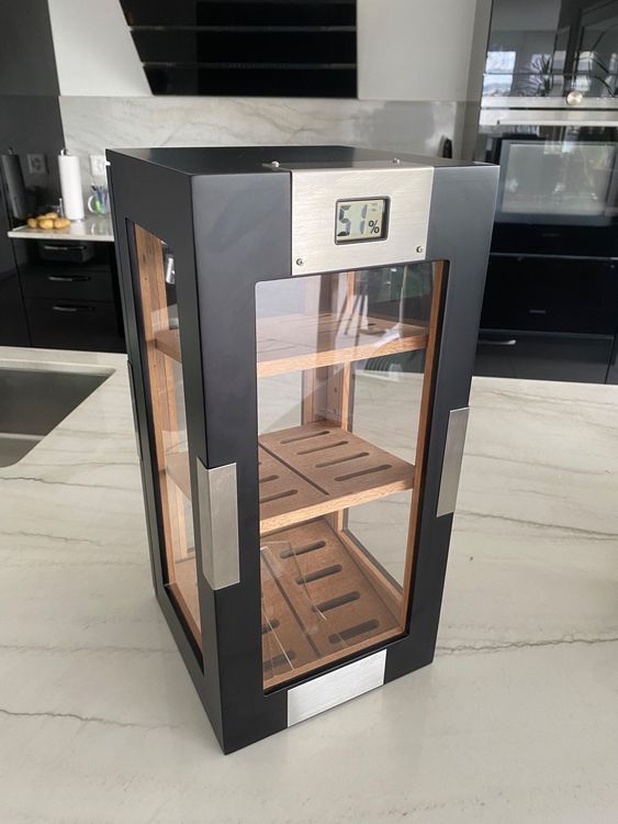 Humidor mit Einblick Kaufen auf Ricardo
