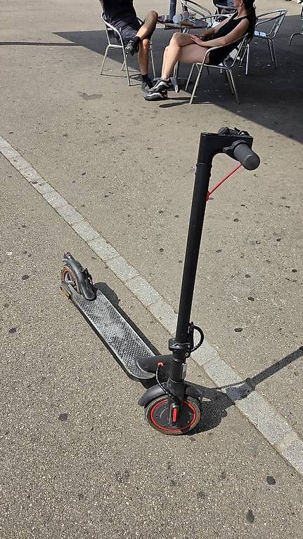 Kit di costruzioni: ELEGO Elektroscooter – Usato da Zürich venduto da Tornadorey