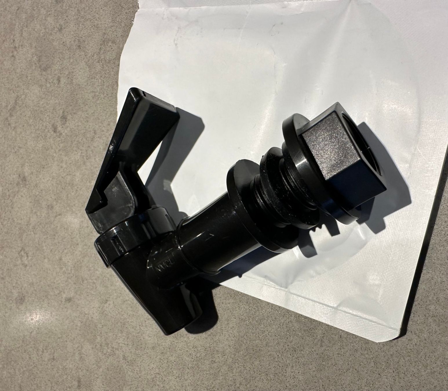 Rubinetteria: Robinet pour filtre à eau Berkey -  Berkey Hahn – Nuovo e nell'imballaggio originale da Russin venduto da applenic 2