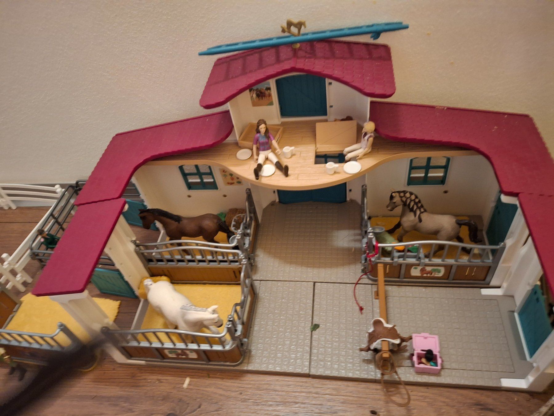Schleich Spielzeuge: Verkaufe reiterhof von schleich – Gebraucht aus Oberburg von Yaelita 5