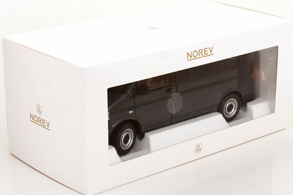 Norev Modellini d'auto: 1:18 VW Transporter T5 Norev – Nuovo e nell'imballaggio originale da Baar venduto da Cai 4