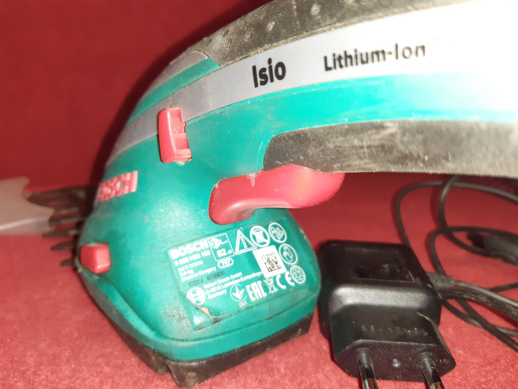 Tutte le macchine: Kleine Bosch Elektro Heckenschere – Usato da Lohn-Ammannsegg venduto da Molch7 5