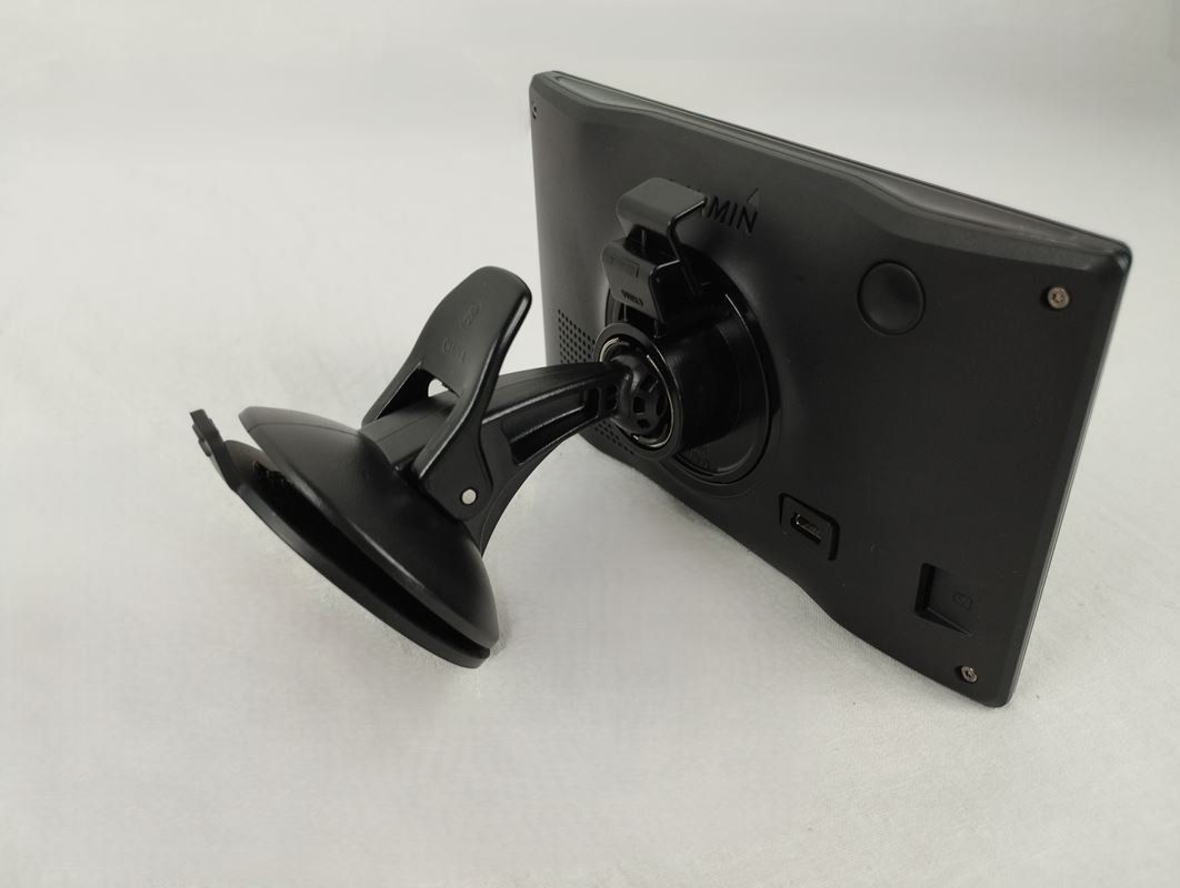 Garmin Navigation: GARMIN Navigationsgerät mit Anschluss und Halter – D'occasion à Schübelbach par Restwert_Schubelbach 6