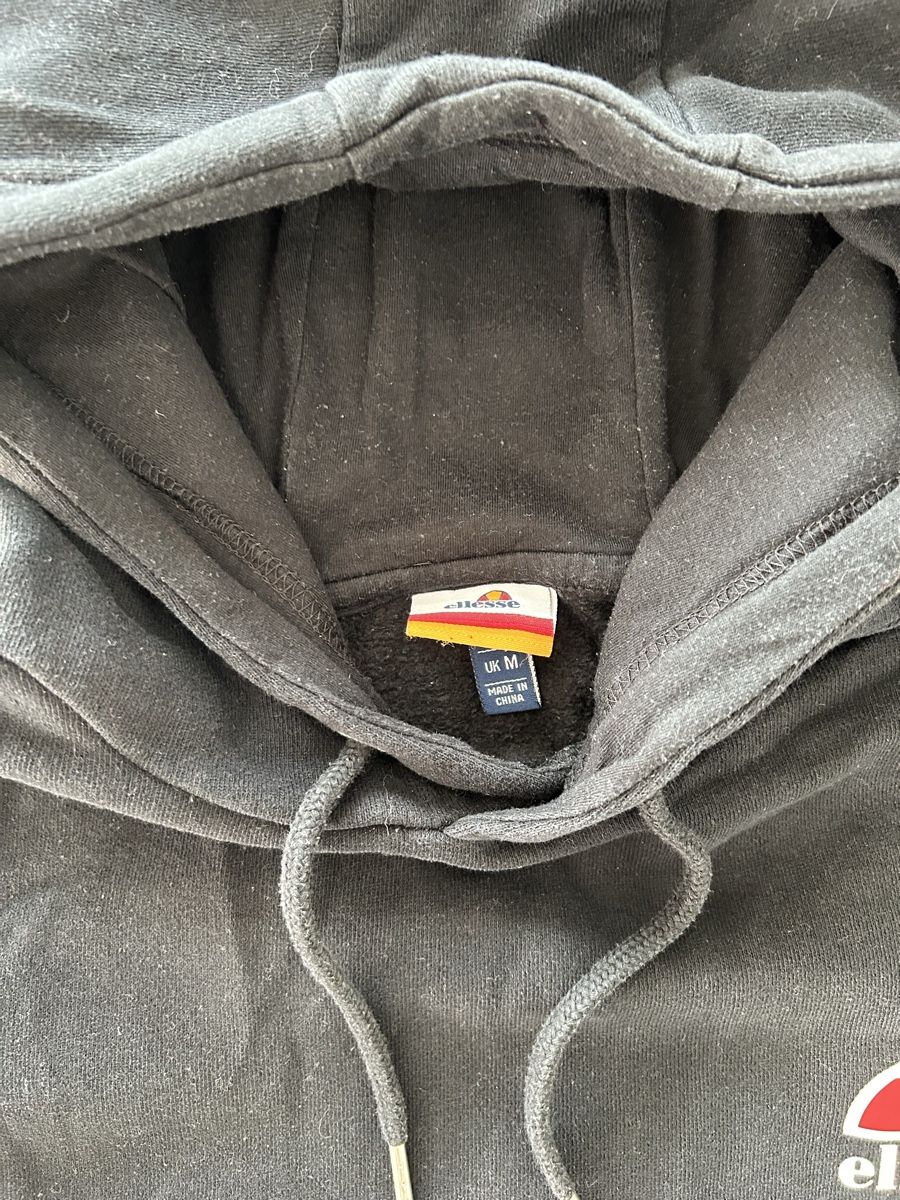 Ellesse Maglioni & Felpe: Kapuzzenpullover von Ellesse Grösse.M in Top Zustand – Usato da Lengnau BE venduto da M.Laib 3