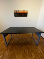 Moderner Schreibtisch Grau