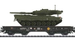 Trix 24211-1 Schwerlastwagen + Leopard 2
