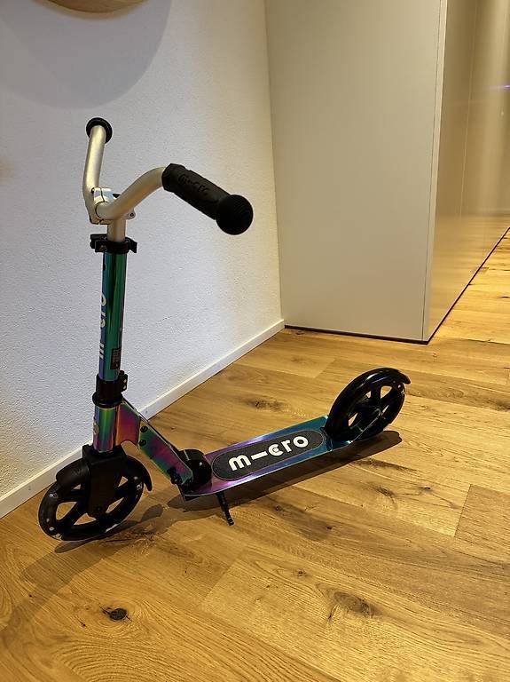 Kickboard: Micro Scooter, LED Cruiser – Nuovo e nell'imballaggio originale da Maienfeld venduto da monibo