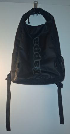 Praktischer Kappa Rucksack für Sommerausflüge! 🎒