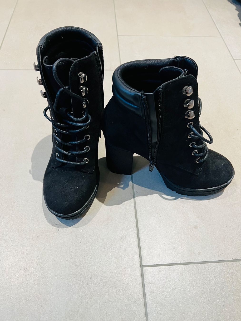 Scarpe da donna: Neue Damen Pumps 37 – Nuovo (secondo la descrizione) da Oberriet SG venduto da Subi2011
