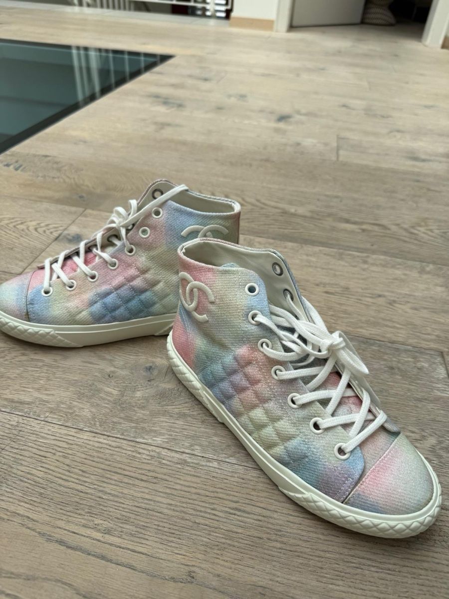 Chanel Damenschuhe: Neue Chanel Turnschuhe  – Neu (gemäss Beschreibung) aus Flüelen von NataliyaRohal