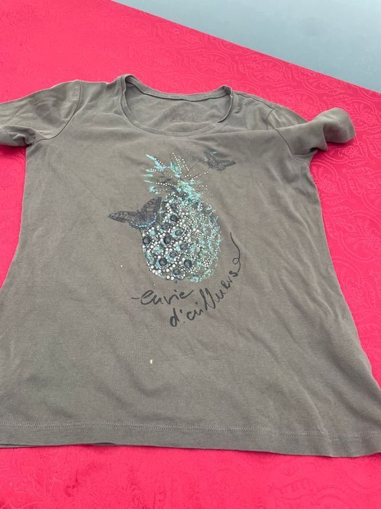 T-Shirts: Damen T-Shirt 38 grün – Gebraucht aus Bergdietikon von antovale