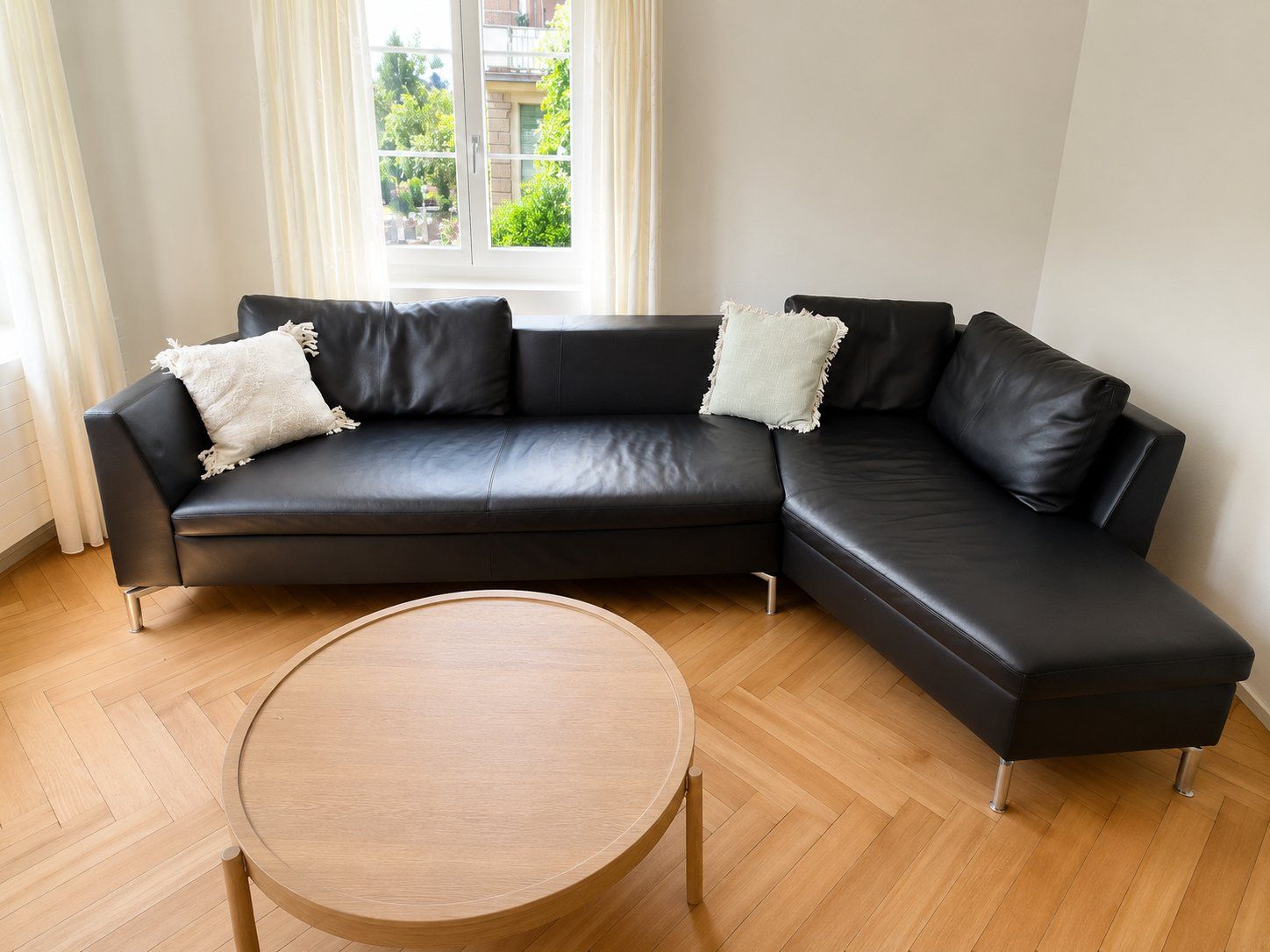 Sofas: Dreipunkt Design-Ecksofa aus Echtleder – D'occasion à Wald ZH par blutwurst01 2