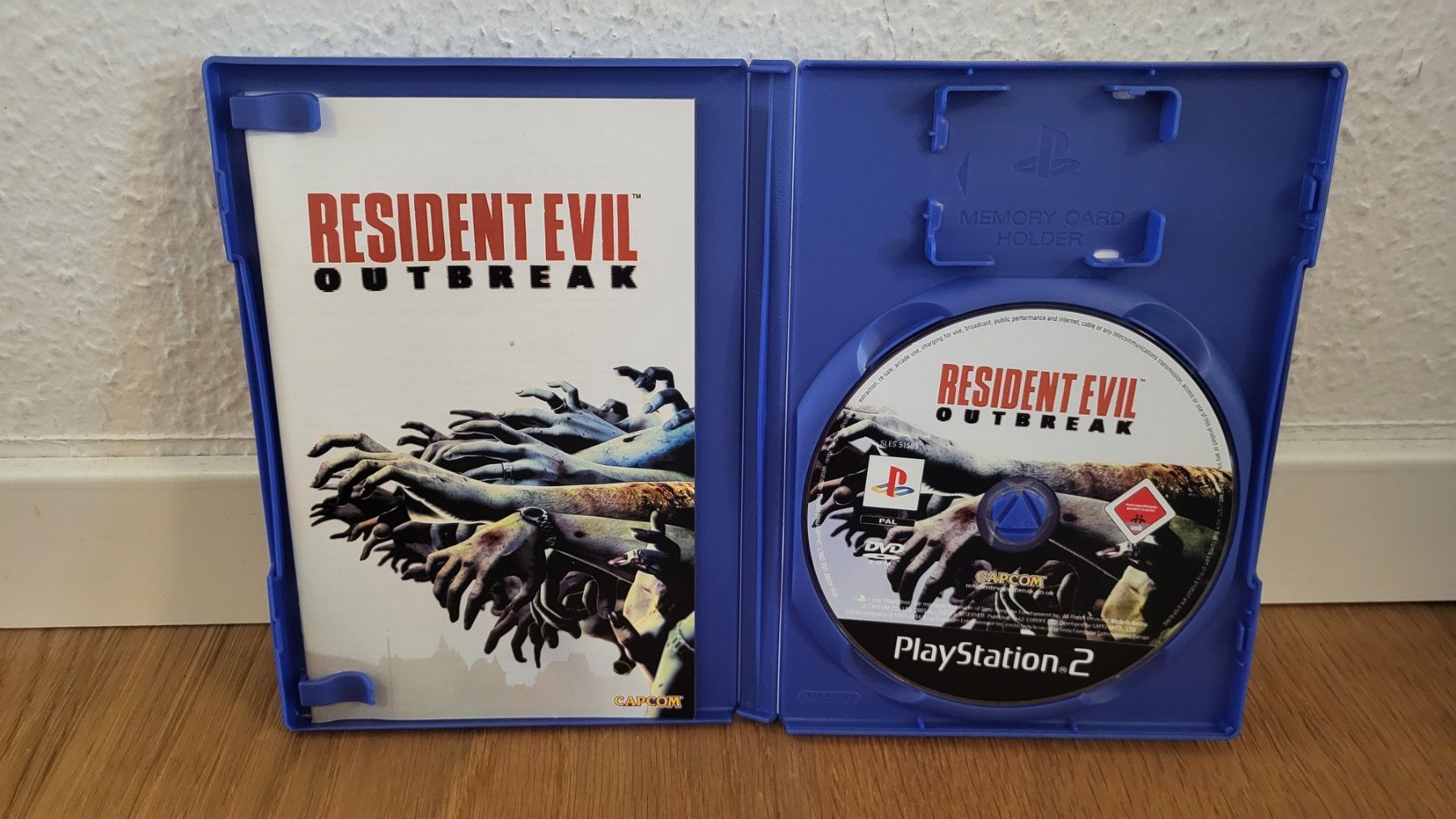 Sony Spiele: PS2 - Resident Evil Outbreak – Gebraucht aus Münsingen von DigitaleSpielecke 2