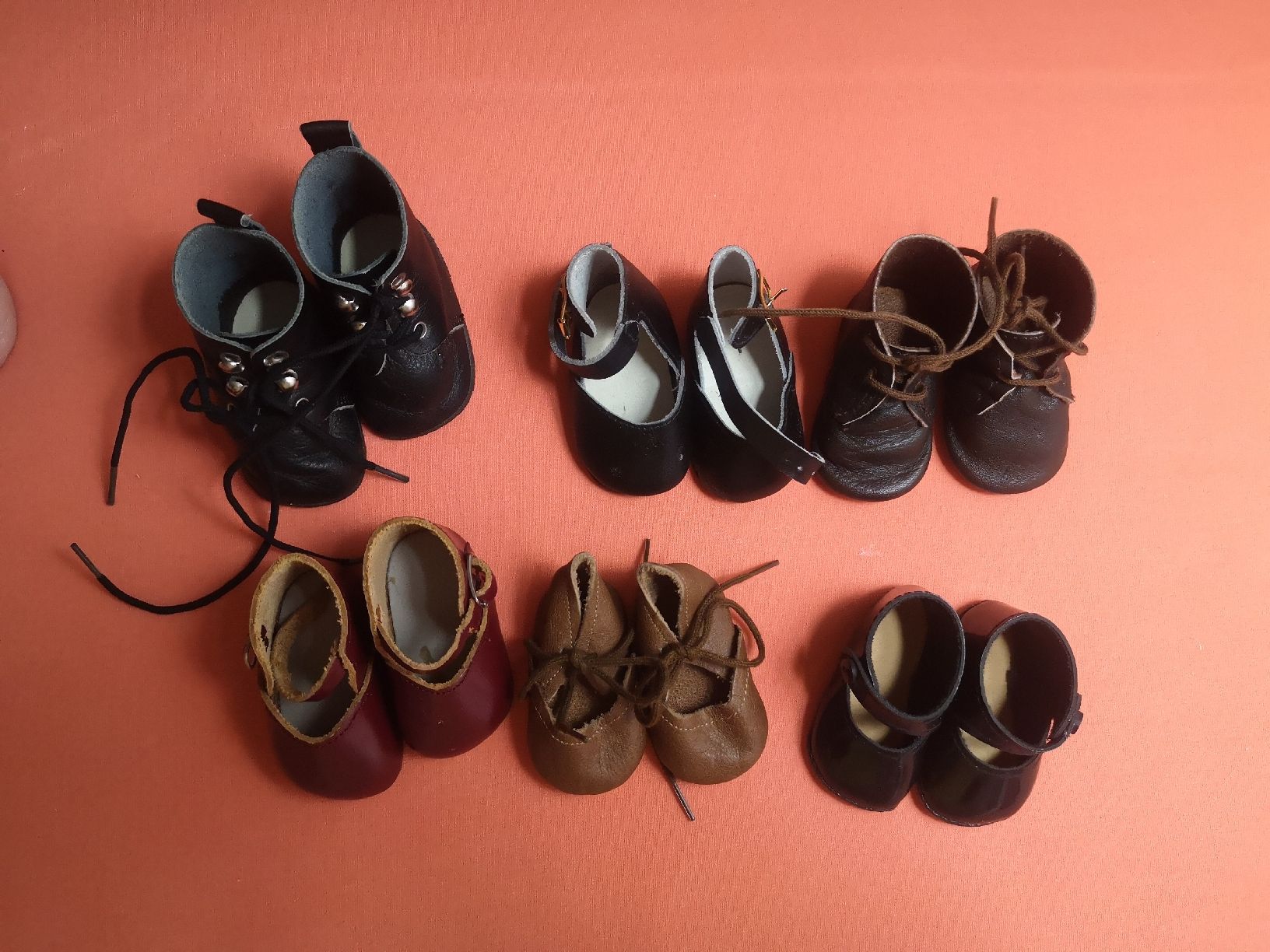 Bambole: PUPPEN SCHUHE LOT  – Nuovo (secondo la descrizione) da MUEHLEBERG venduto da Cocolinette