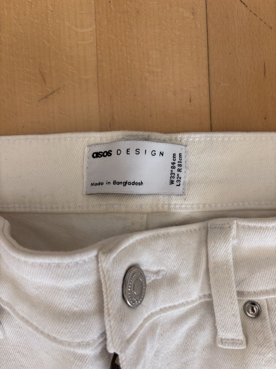 Asos Jeans: ASOS DESIGN White Flare Jeans, W33 L32 – Usato da Zürich venduto da Grothschild 2