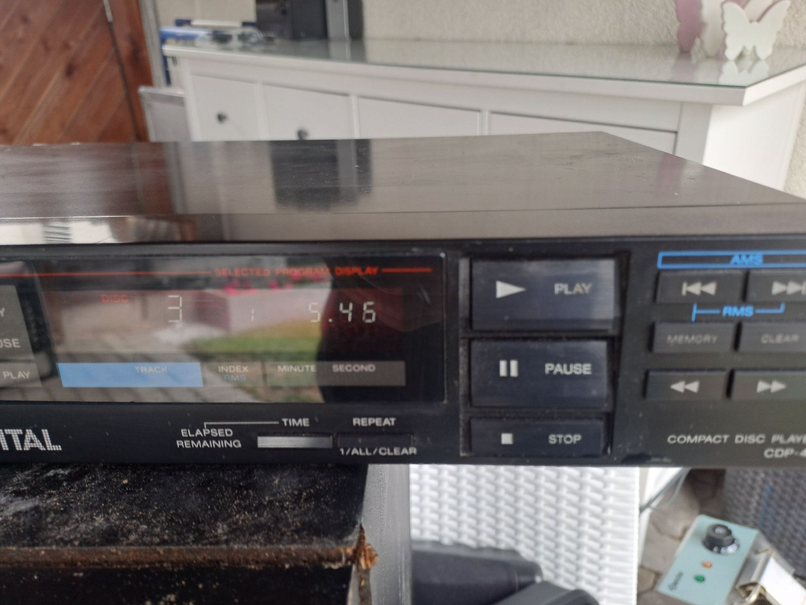 Sony Lecteur multimedia & Streamer: SONY Compact Disc Player CDP-40 – D'occasion à Uetendorf par Essiggurken 2