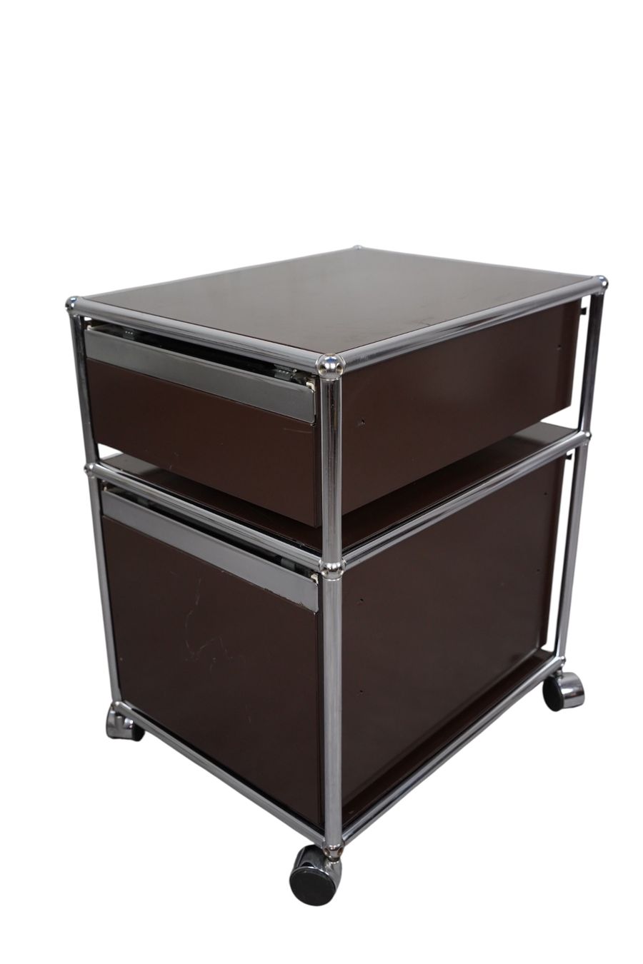 USM Korpus: Corps de bureau d’appoint sur roulette USM – Gebraucht aus Bulle von ABELiAM 8