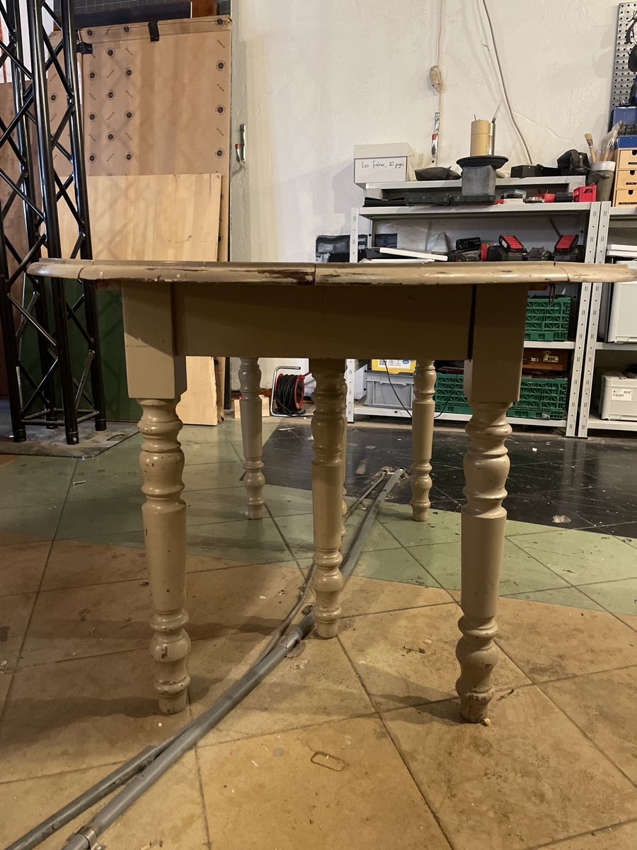 Tavoli: Table en bois à rallonges – Usato da Fribourg venduto da JohnB4 2