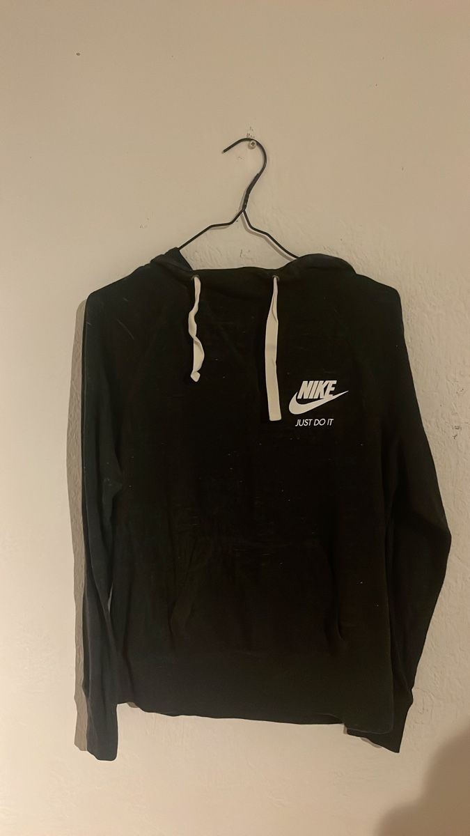 Nike Maglioni & Felpe: Nike "Just do it" Hoodie mit Kapuze – Usato da Unterägeri venduto da bienzlorena