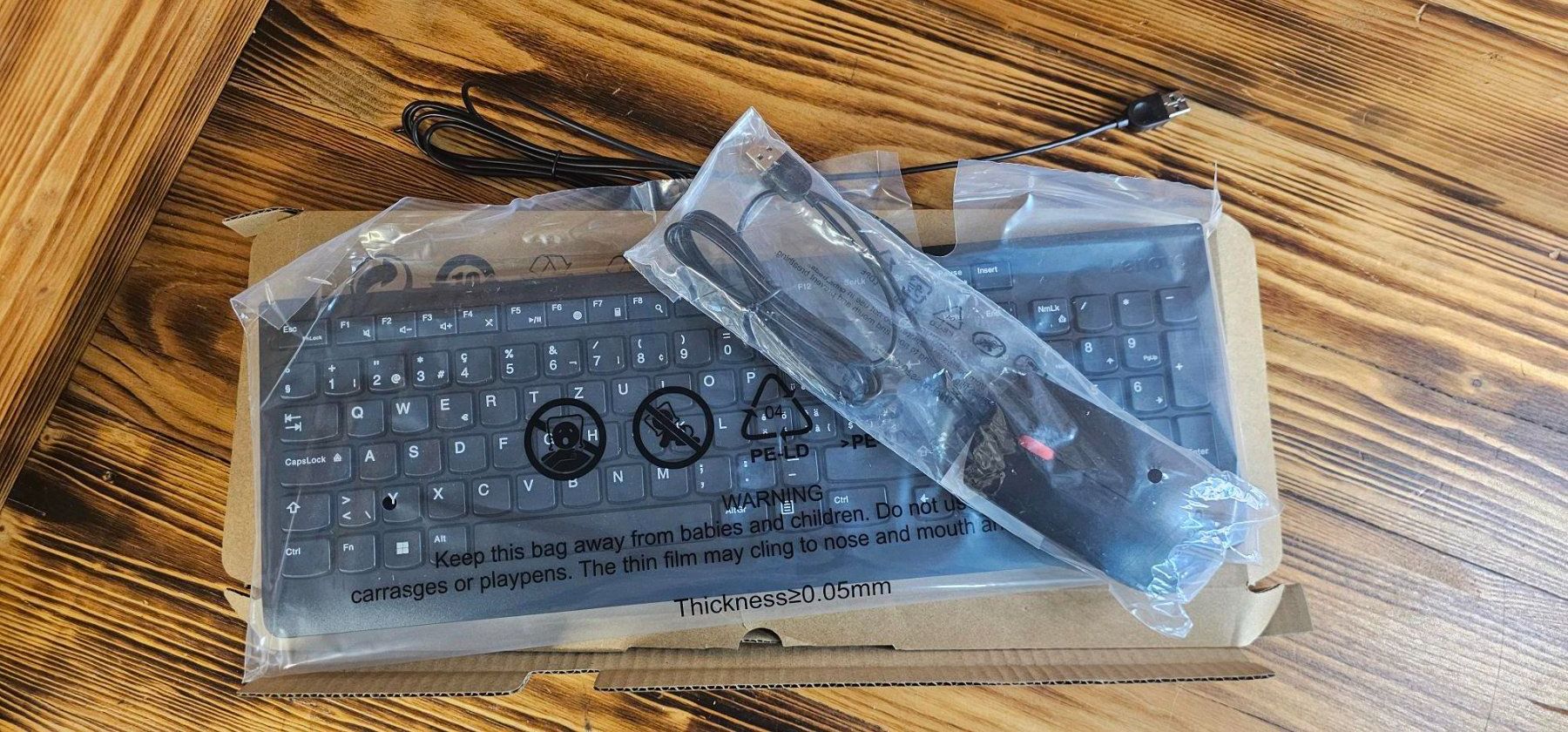 Lenovo Tastiere: Lenovo Maus und Tastatur – Nuovo e nell'imballaggio originale da Goldau venduto da Ktmuze 1