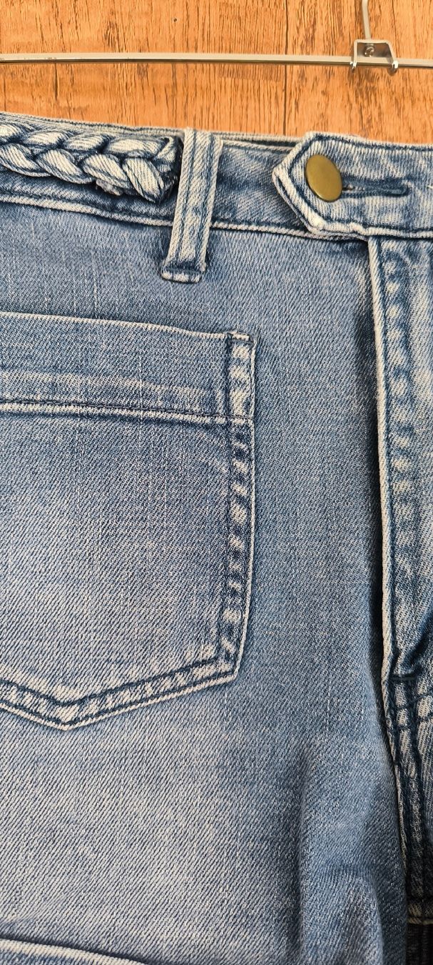 H&M Jeans: Kurze Jeanshose – D'occasion à Bern par mar_xn6k 2
