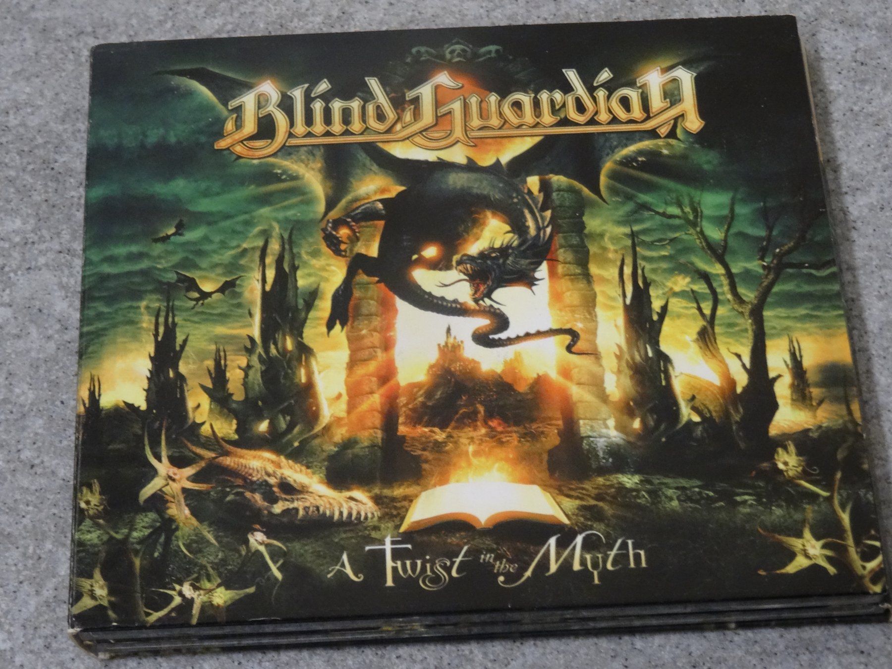 CD: Blind Guardian - A Twist in the Myth CD – Usato da Olten venduto da Disc-Ausverkauf