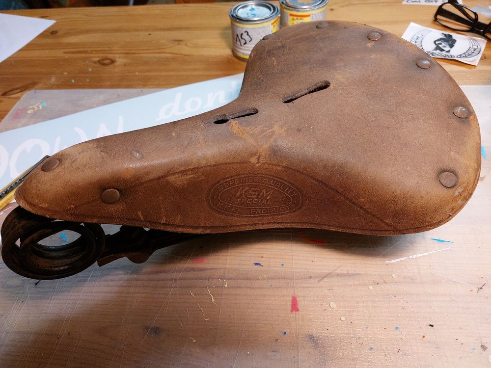 Pezzi di ricambio: Velo Mofa Federsattel. Fahrradsattel, Oldschlool. – Usato da Willisau venduto da Pzm81 1