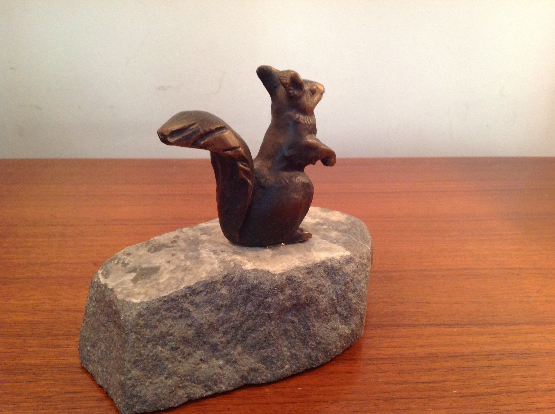 Sculture & Statue: Eichhörnchen écureuil en bronze signé Reussner – Usato da Vuiteboeuf venduto da broticaire 3
