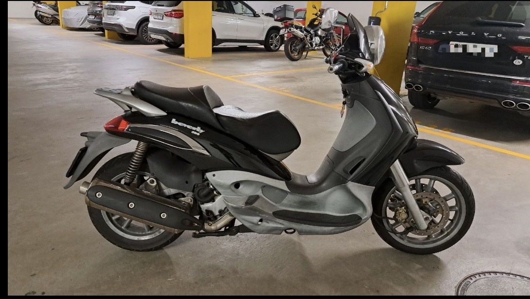 Piaggio Scooter: Roller Beverly 500ccm schwarz – Difettoso da Haag (Rheintal) venduto da 2026Top 2
